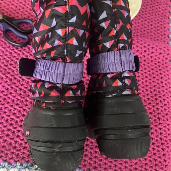 Sorel Youth Flurry Snow Boots size 3 - Picture 3 of 6
